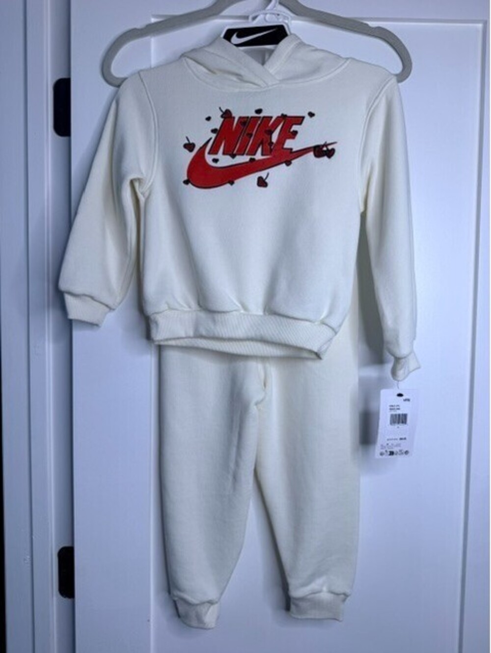 Nike Kids 2 Piece Hoodie Jogger Set Cream Red Grpahic Logo NWT size XS